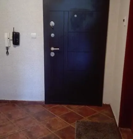 In Briz District Apartamento