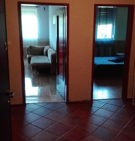 In Briz District Apartamento